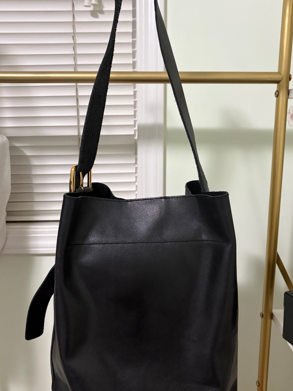 Madewell NWT The Large Transport Bucket Bag Black Leather Gold Buckle